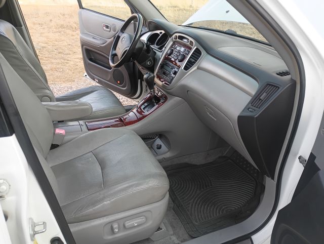 2006 HIGHLANDER LTD AWD (23).jpg